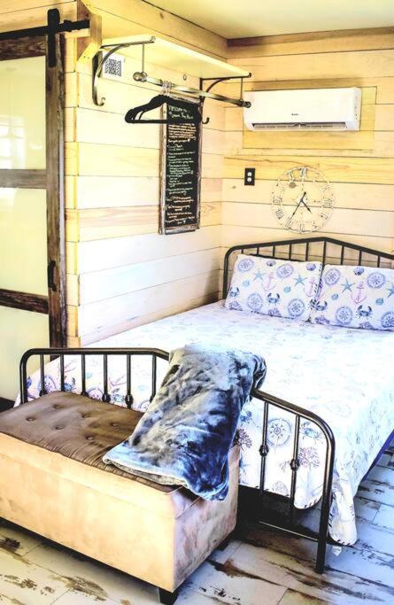 Secluded Tiny House By The Marsh With Hunting Island Beach Pass Frogmore Екстериор снимка
