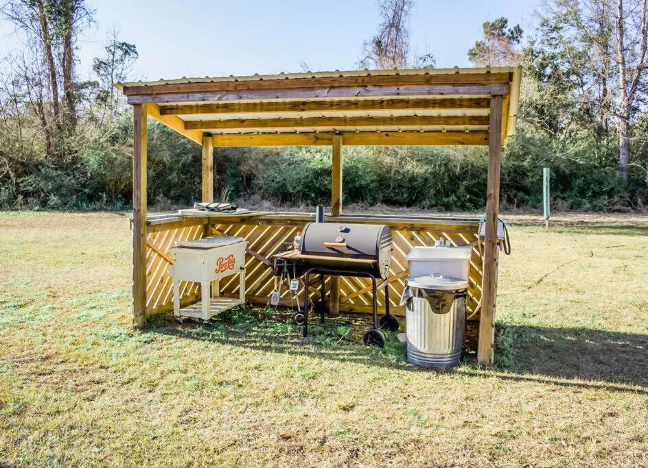 Secluded Tiny House By The Marsh With Hunting Island Beach Pass Frogmore Екстериор снимка